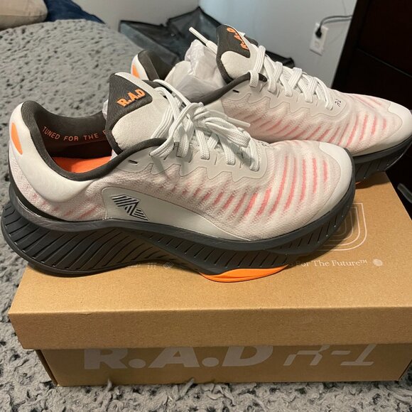 R.A.D R1 Runner - Picture 2 of 2